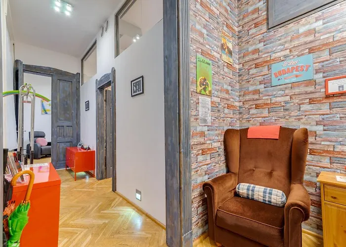 Stylemix Apartment In City Heart